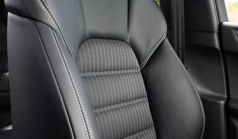2022 PORSCHE MACAN T full
