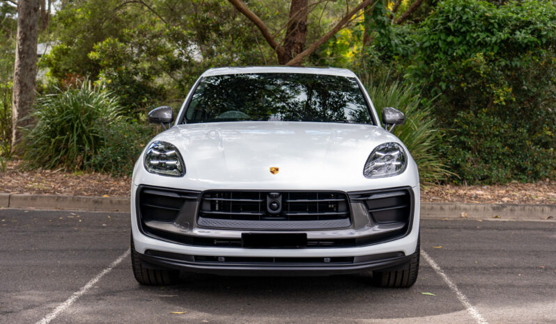 2022 PORSCHE MACAN T full