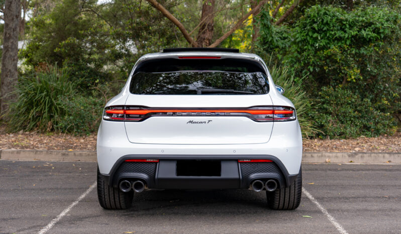 2022 PORSCHE MACAN T full