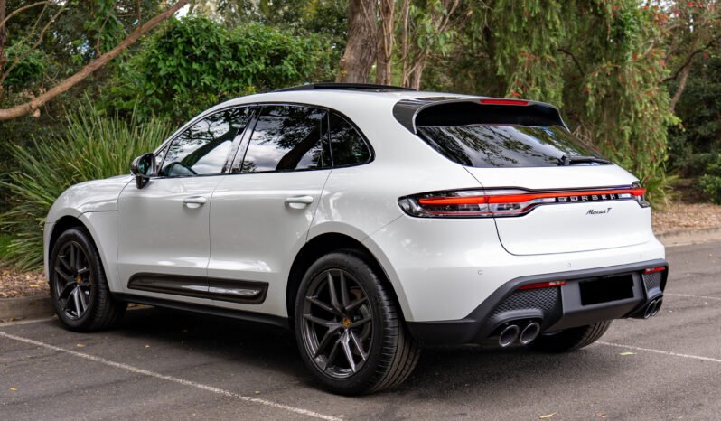 2022 PORSCHE MACAN T full
