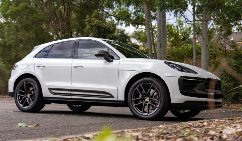 2022 PORSCHE MACAN T full