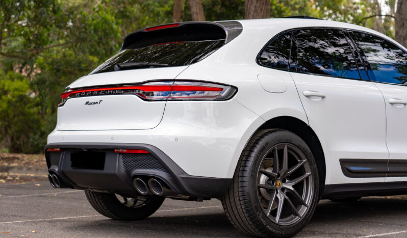 2022 PORSCHE MACAN T full