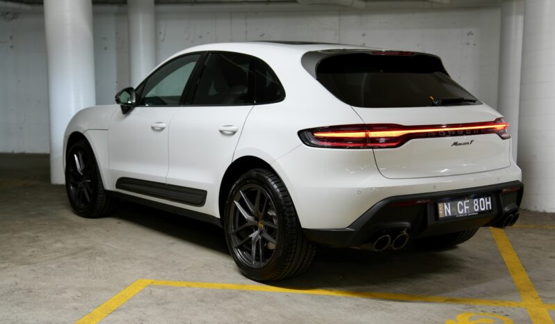 2022 PORSCHE MACAN T full