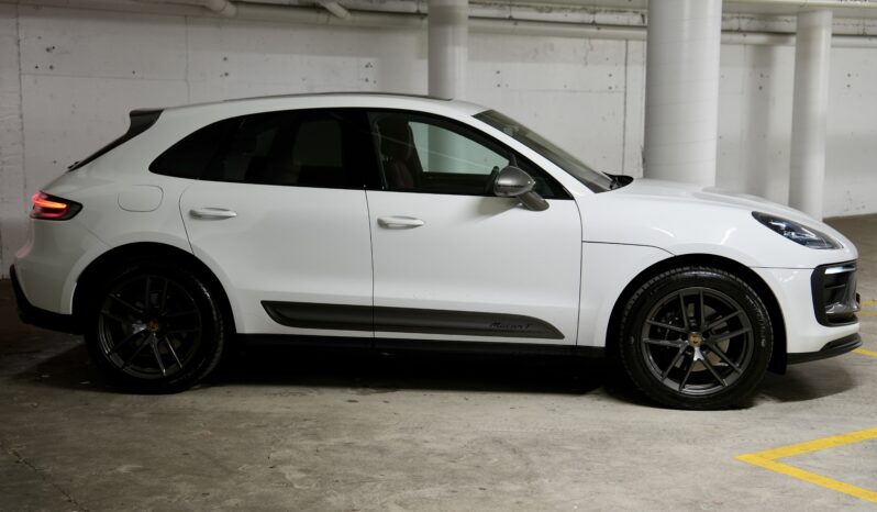 2022 PORSCHE MACAN T full