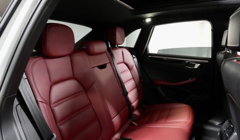 2022 PORSCHE MACAN T full