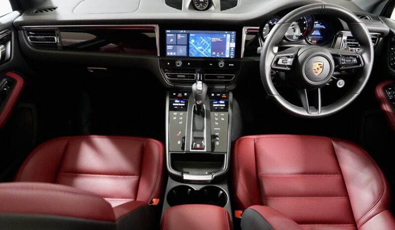 2022 PORSCHE MACAN T full