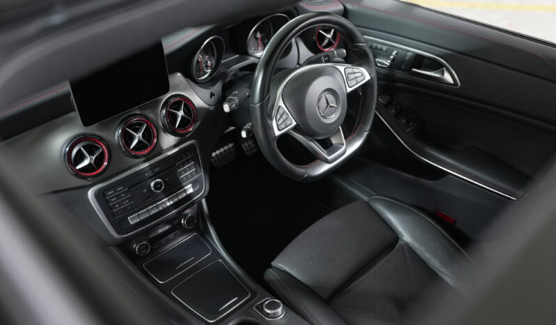 2016 MERCEDES-BENZ CLA250 Sport full