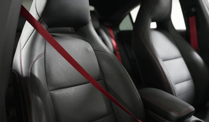 2016 MERCEDES-BENZ CLA250 Sport full