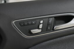 2019 MERCEDES-BENZ GLA180 Urban Edition full