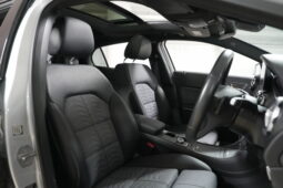 2019 MERCEDES-BENZ GLA180 Urban Edition full