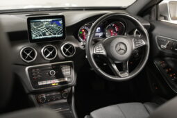 2019 MERCEDES-BENZ GLA180 Urban Edition full