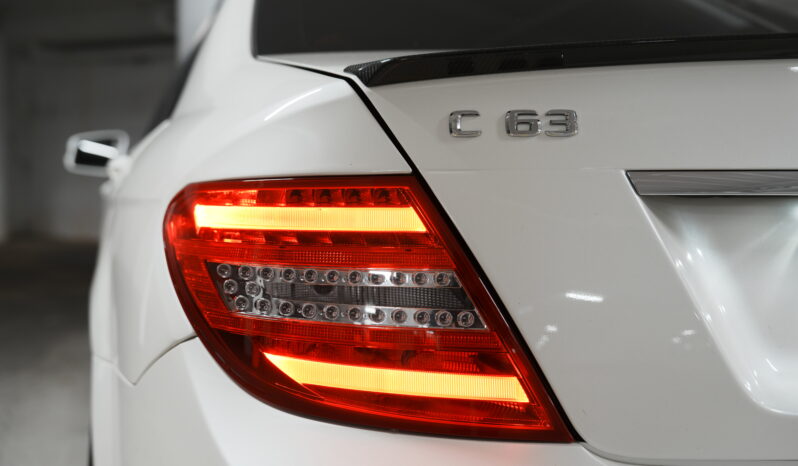 2013 Mercedes-Benz C63 AMG Performance Package Plus full