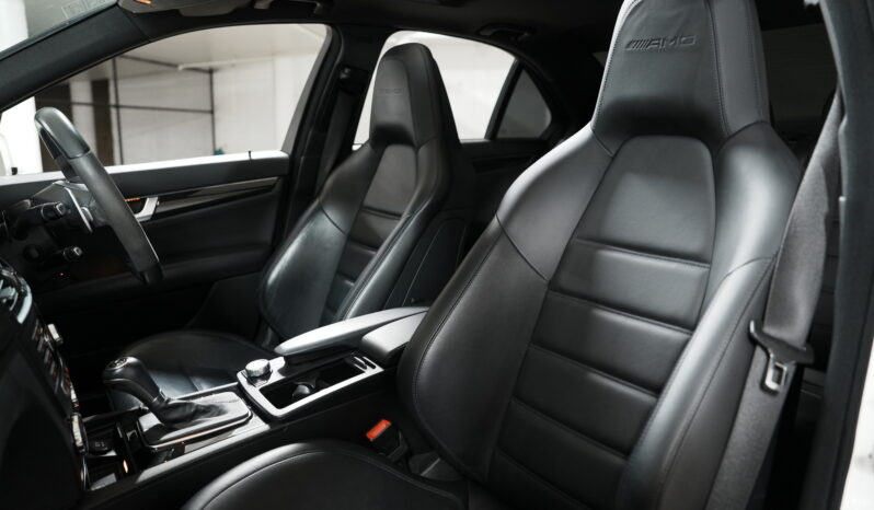 2013 Mercedes-Benz C63 AMG Performance Package Plus full