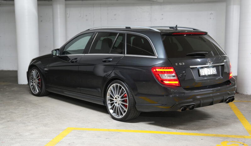 2013 Mercedes-Benz C63 AMG Estate full