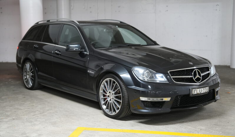 2013 Mercedes-Benz C63 AMG Estate full