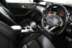 2016 MERCEDES-BENZ CLA250 Sport full