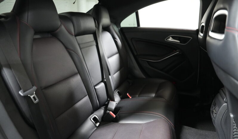 2016 MERCEDES-BENZ CLA250 Sport full