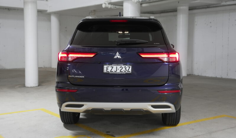 2023 Mitsubishi Outlander LS AWD full