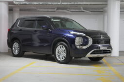2023 Mitsubishi Outlander LS AWD full