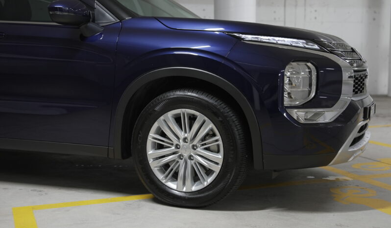 2023 Mitsubishi Outlander LS AWD full