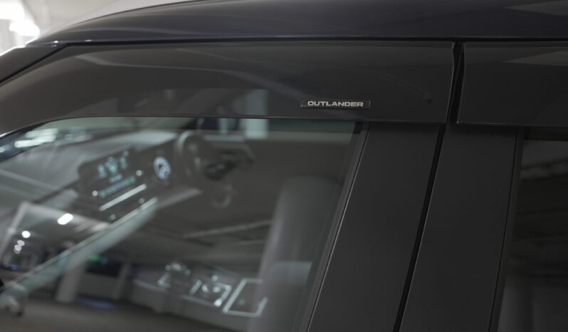 2023 Mitsubishi Outlander LS AWD full