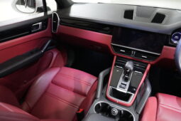 2021 Porsche Cayenne Wagon full