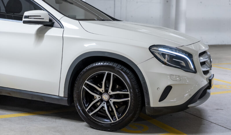 2016 MERCEDES-BENZ GLA180 full