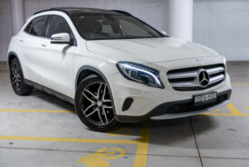 2016 MERCEDES-BENZ GLA180