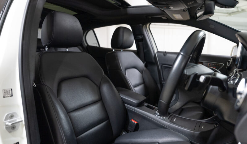 2016 MERCEDES-BENZ GLA180 full