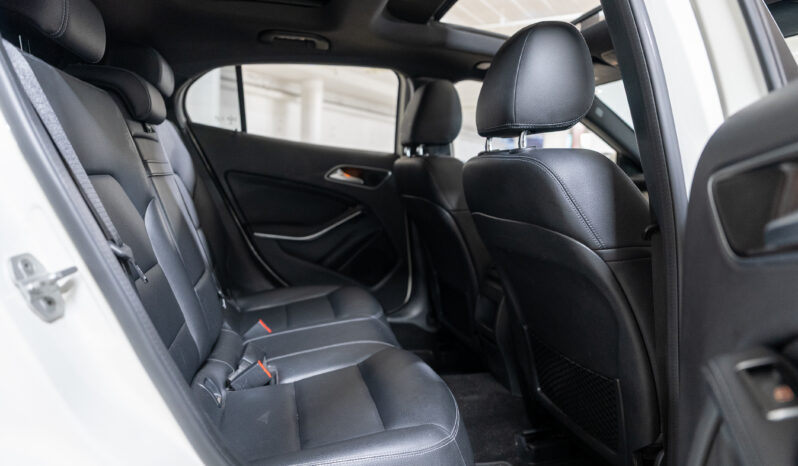 2016 MERCEDES-BENZ GLA180 full