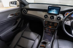 2016 MERCEDES-BENZ GLA180 full