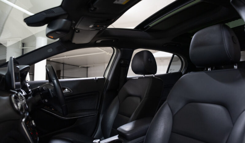 2016 MERCEDES-BENZ GLA180 full