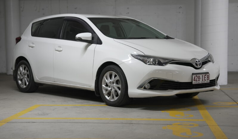 2015 Toyota Corolla Ascent Hatchback full
