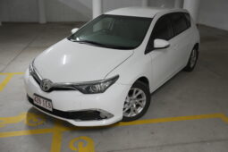 2015 Toyota Corolla Ascent Hatchback full