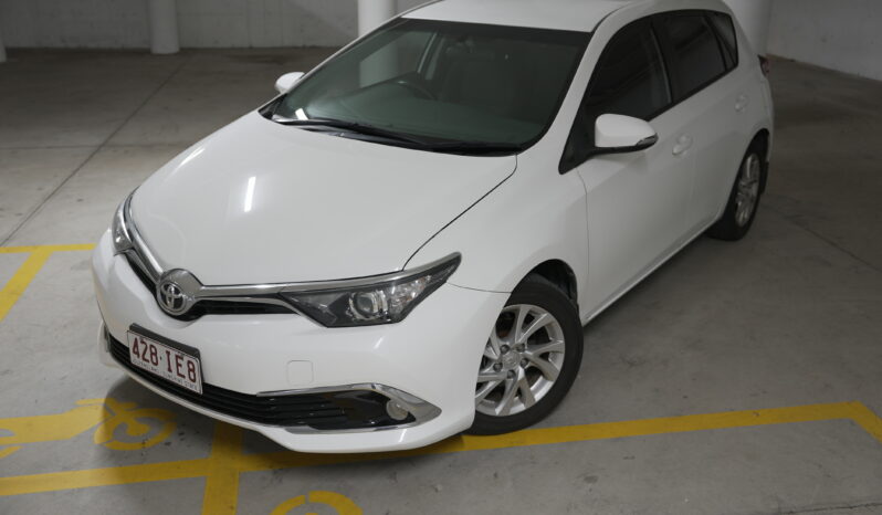 2015 Toyota Corolla Ascent Hatchback full