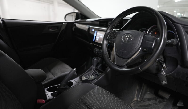 2015 Toyota Corolla Ascent Hatchback full