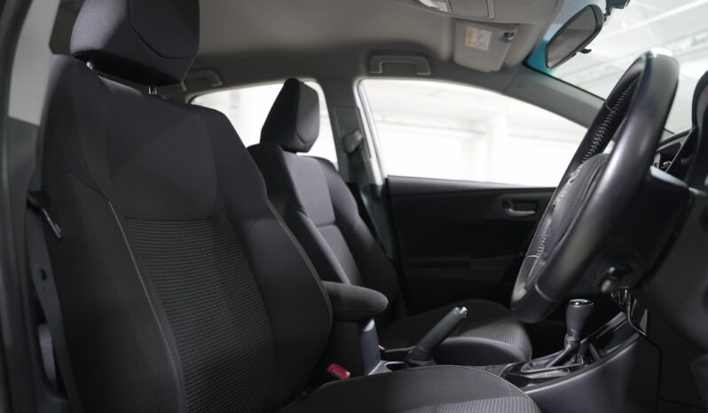 2015 Toyota Corolla Ascent Hatchback full