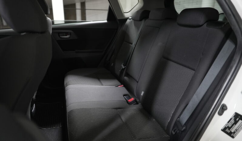2015 Toyota Corolla Ascent Hatchback full