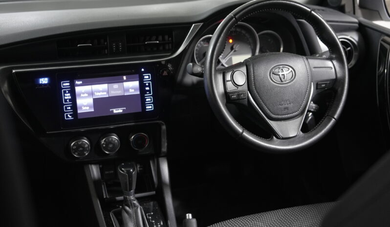 2015 Toyota Corolla Ascent Hatchback full