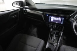 2015 Toyota Corolla Ascent Hatchback full
