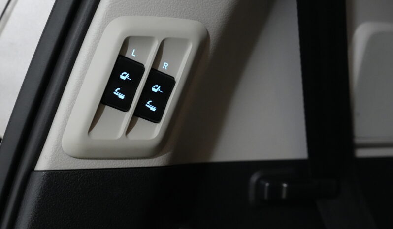 2020 Toyota Landcruiser Prado Kakadu full
