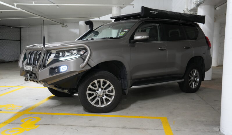 2020 Toyota Landcruiser Prado Kakadu full