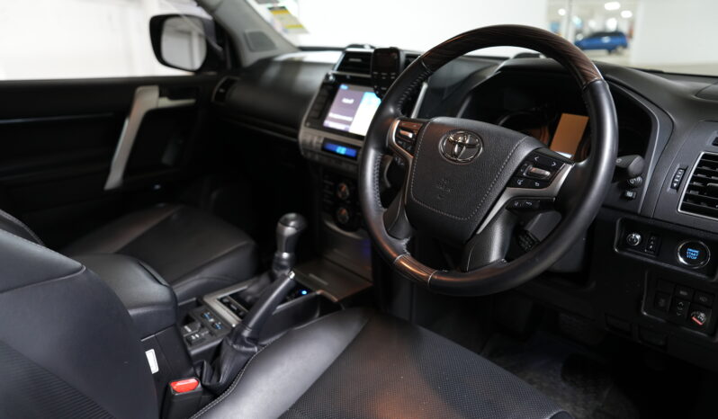 2020 Toyota Landcruiser Prado Kakadu full