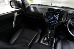 2020 Toyota Landcruiser Prado Kakadu full