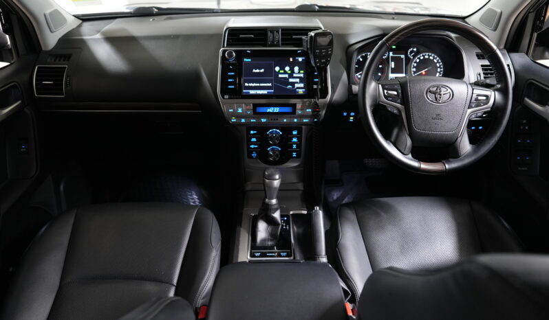 2020 Toyota Landcruiser Prado Kakadu full