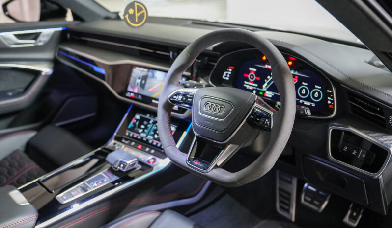 2022 Audi RS6 Avant full