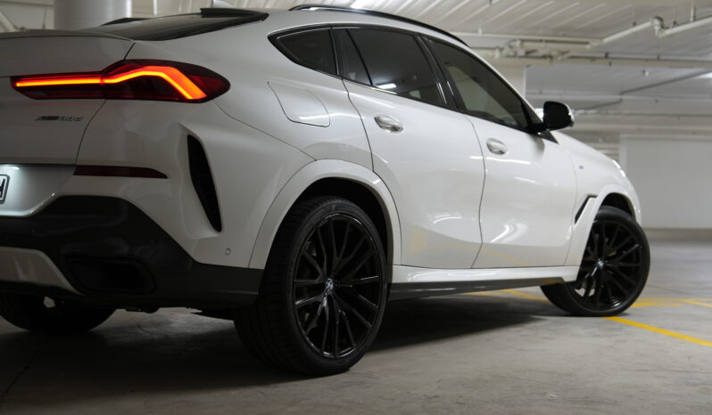 2021 BMW X6 xDrive30d M Sport full