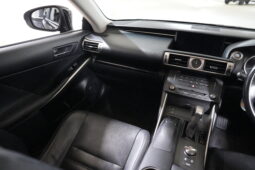2016 Lexus IS200t Luxury full