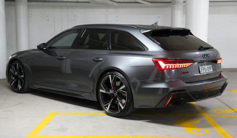 2022 Audi RS6 Avant full
