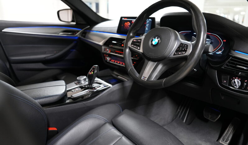 2020 BMW M550i xDrive full